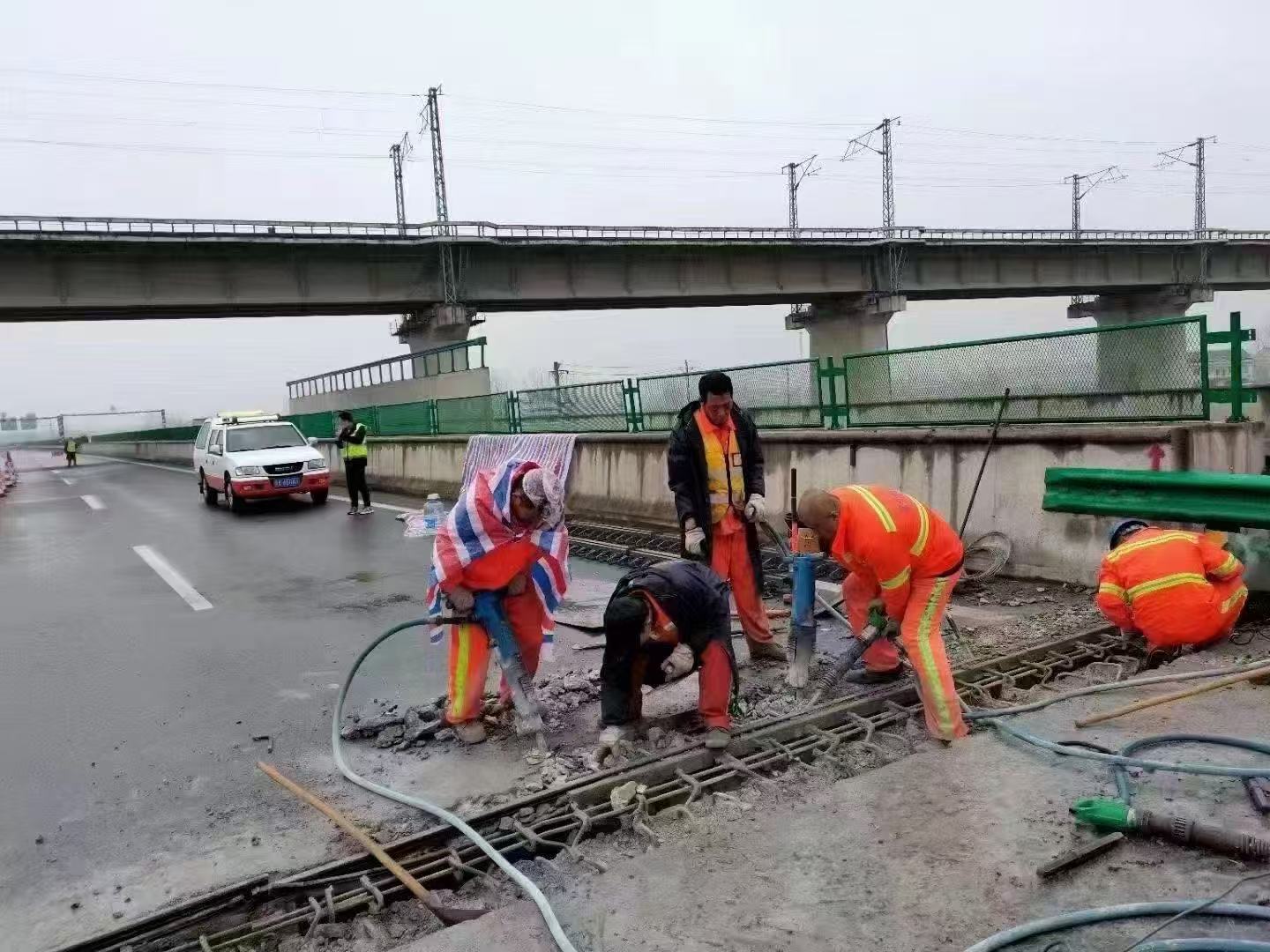 涪陵桥梁伸缩缝抢修料